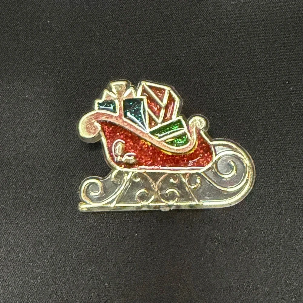 Christmas Lapel Pin Lot Unisex OS Red‎ Green Vintage Santa Sleigh 3pc Holiday